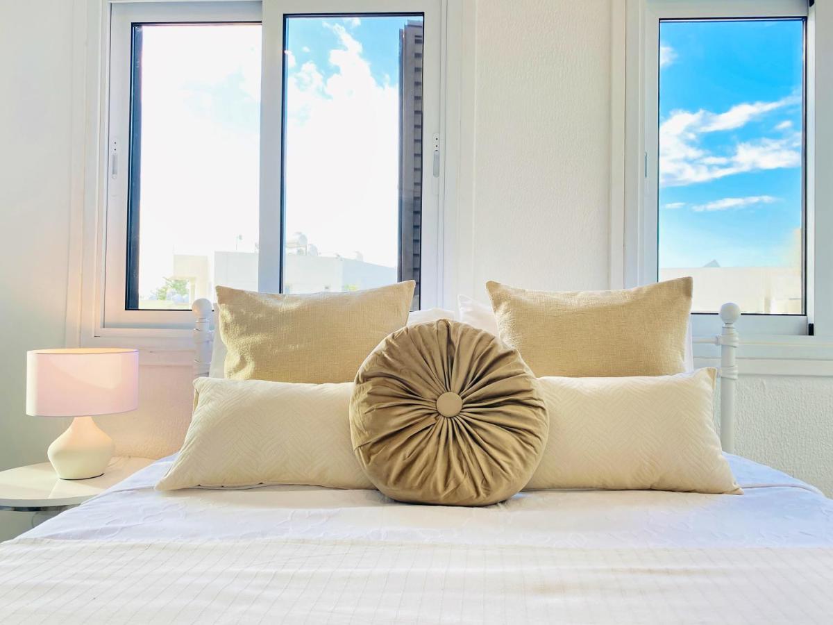 Phaedrus Living : Luxury Flat Lighthouse 75 Apartament Pafos